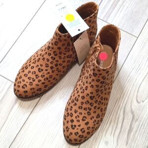 (31-3564)  🔥3/$20🔥  Cat & Jack Opal Boots Sz 5
